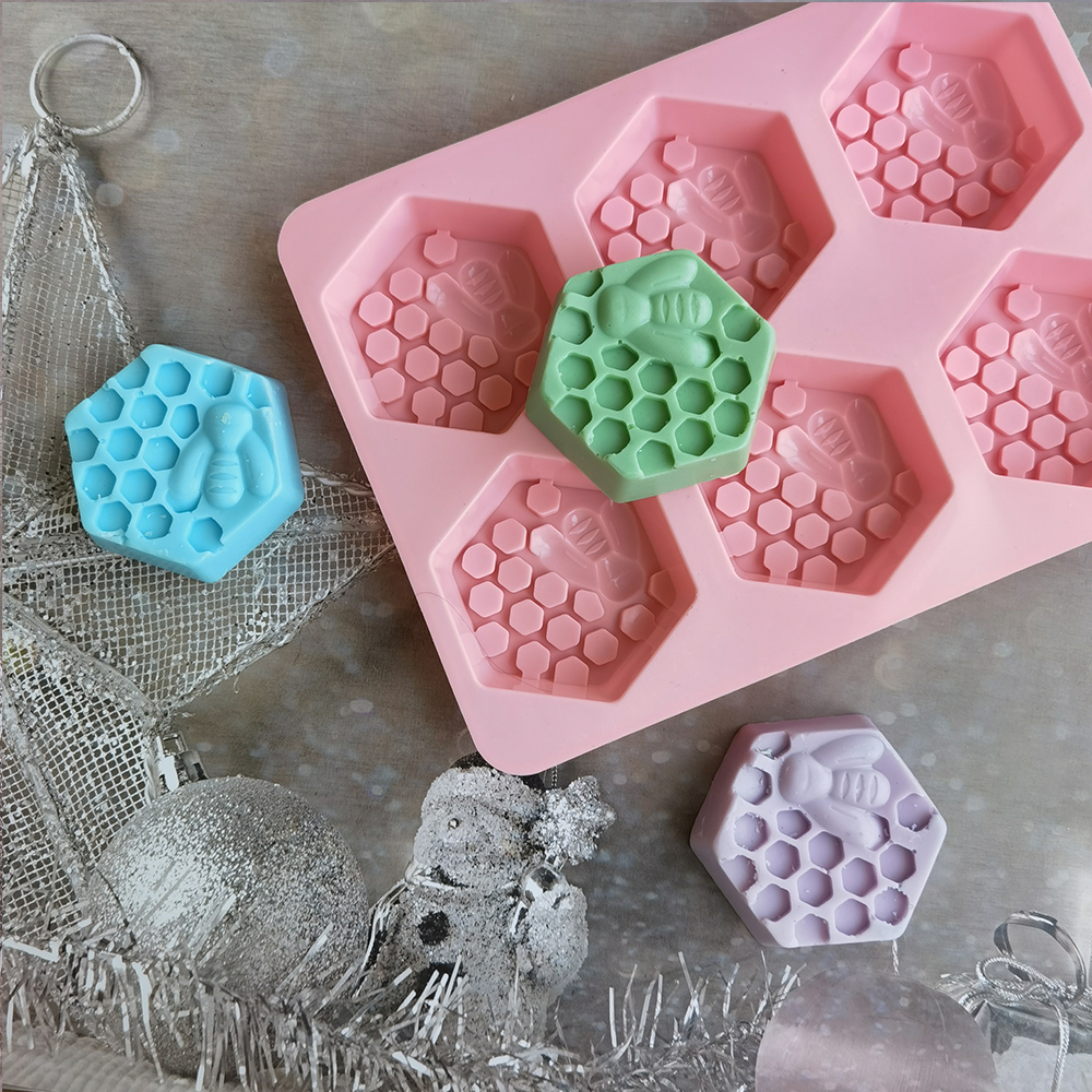 Silicone Hexagonal Bee Soap Mo - огляд і ціна Soap Making Line