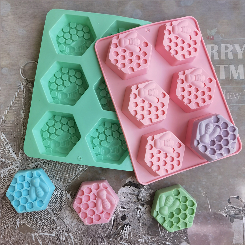 Silicone Hexagonal Bee Soap Mo - огляд і ціна Soap Making Line