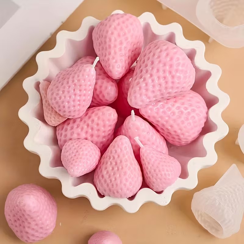 Strawberry Silicone Candle Mol - огляд і ціна Soap Making Party